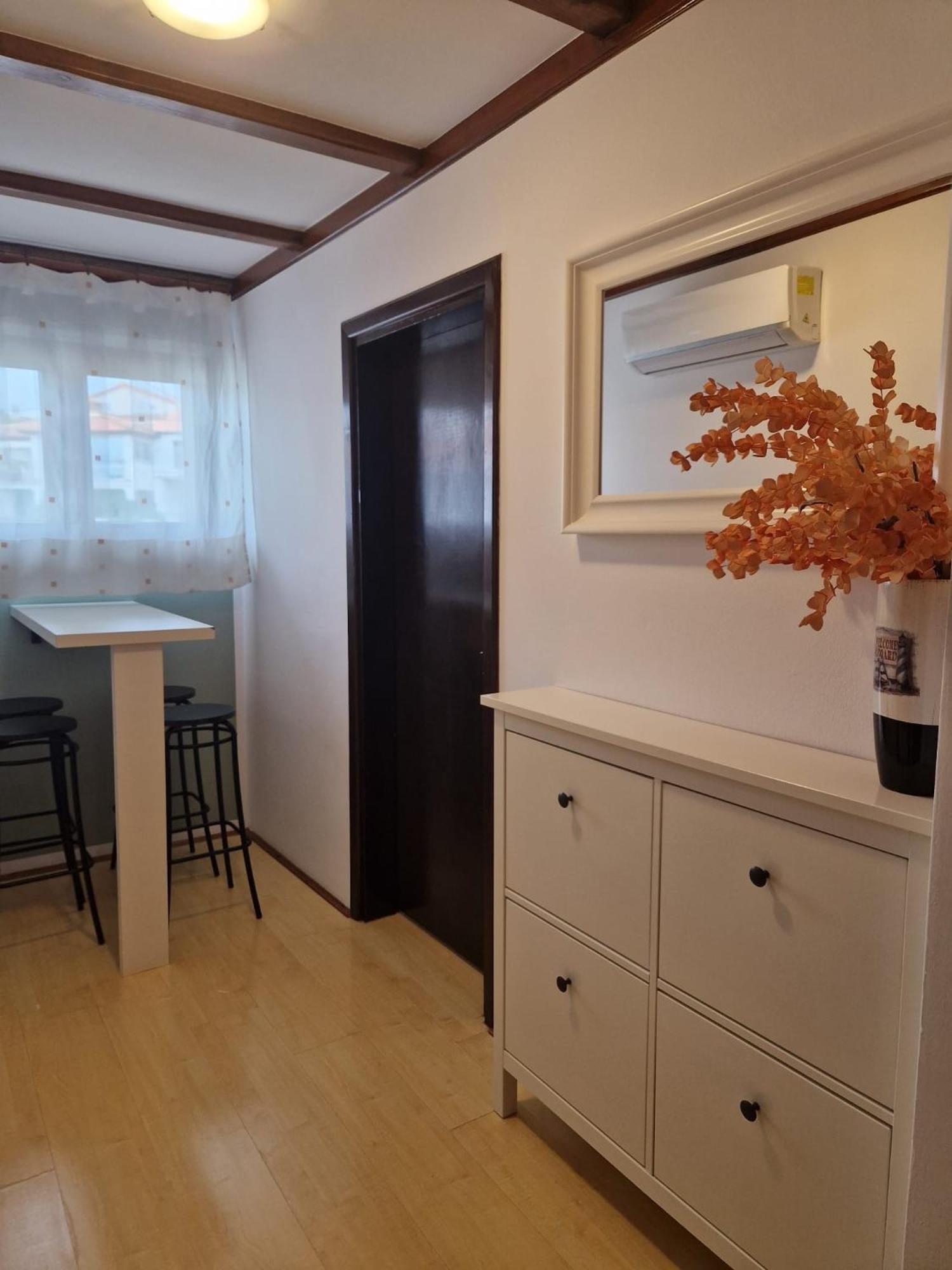 Tony Apartments Ровин Екстериор снимка